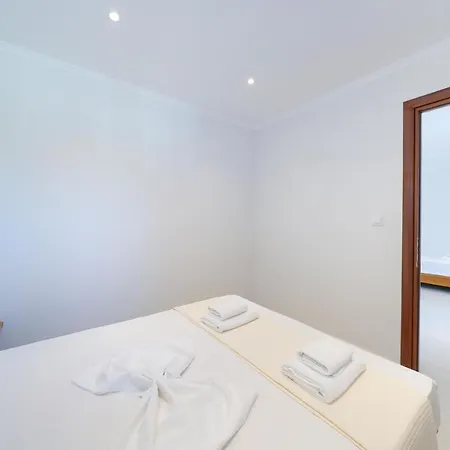 Szálloda Lithi Limenária