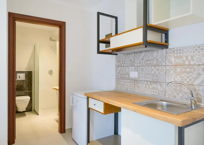 Lithi * Λιμενάρια