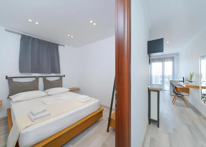 Ξενοδοχείο Lithi Λιμενάρια